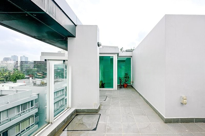 SUITES AT ORCHARD 13