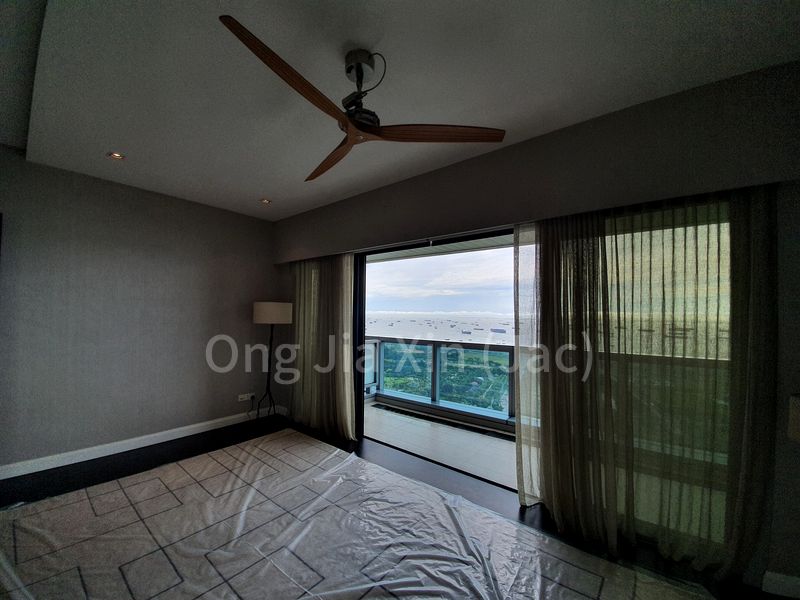 MARINA BAY RESIDENCES 10