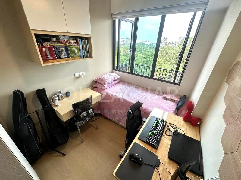 TREASURE AT TAMPINES 9