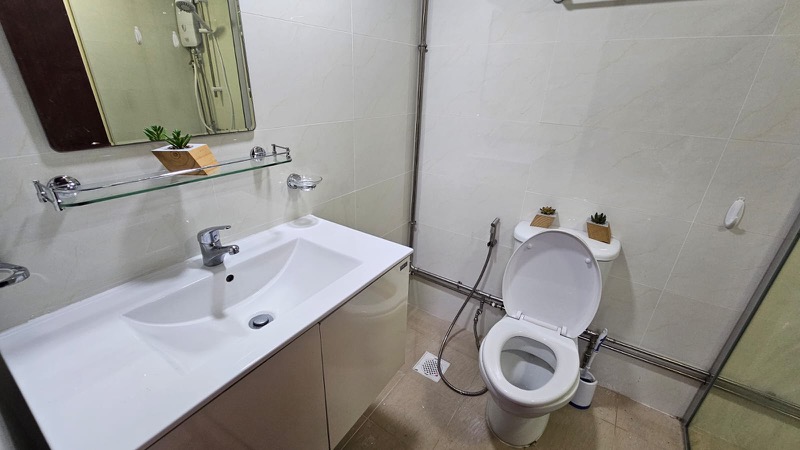 INTERNATIONAL PLAZA 26