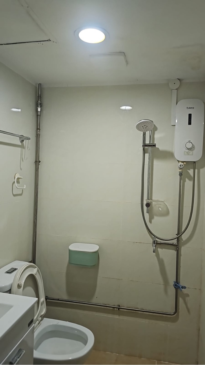 INTERNATIONAL PLAZA 41