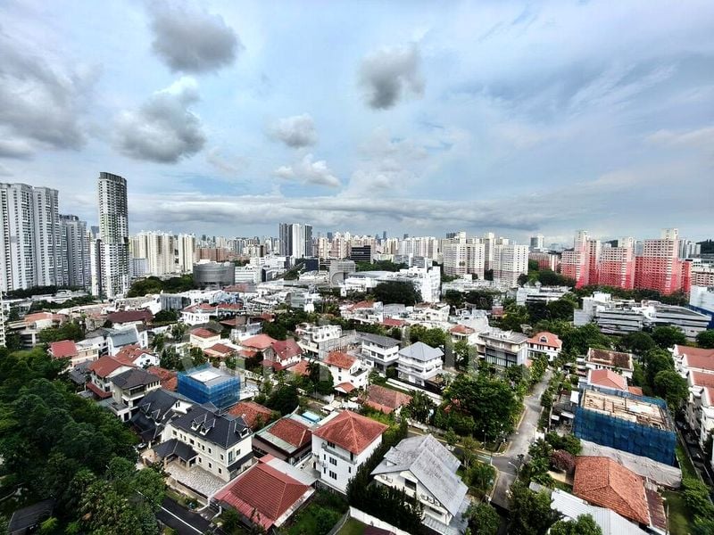 STIRLING RESIDENCES 4