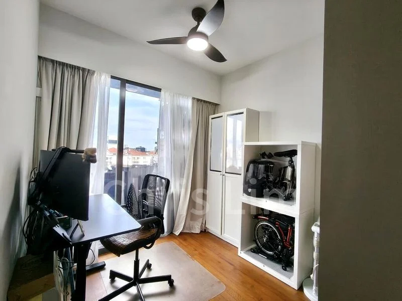 STIRLING RESIDENCES 6