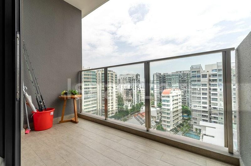 THE POIZ RESIDENCES 9