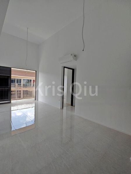 THE WATERGARDENS AT CANBERRA 9