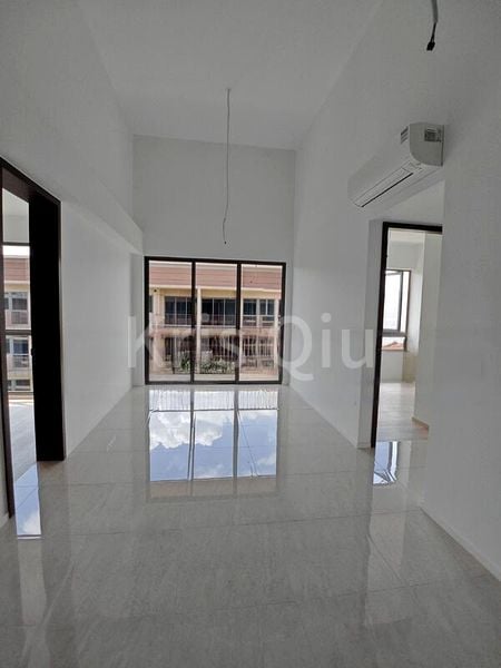 THE WATERGARDENS AT CANBERRA 12