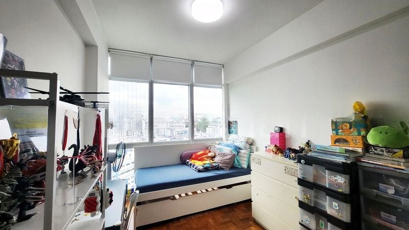 HILLVIEW REGENCY 8