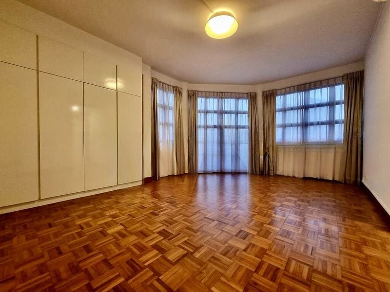 PARKWAY VIEW 8