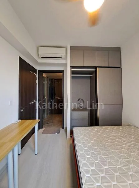 RIVERFRONT RESIDENCES 4