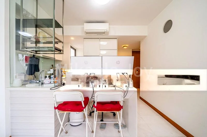 THE SHORE RESIDENCES 10