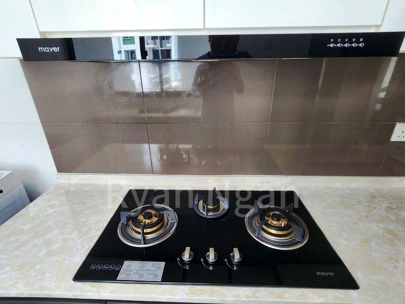 ESPARINA RESIDENCES 13