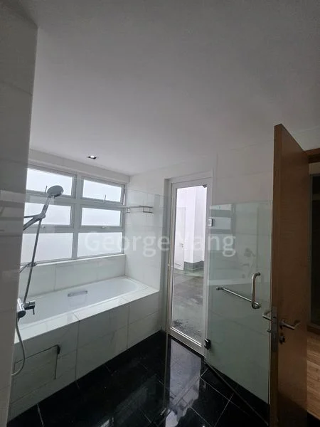 URBAN EDGE @ HOLLAND V 7