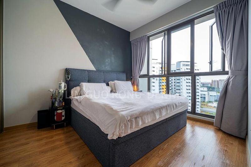 RIVERCOVE RESIDENCES 10