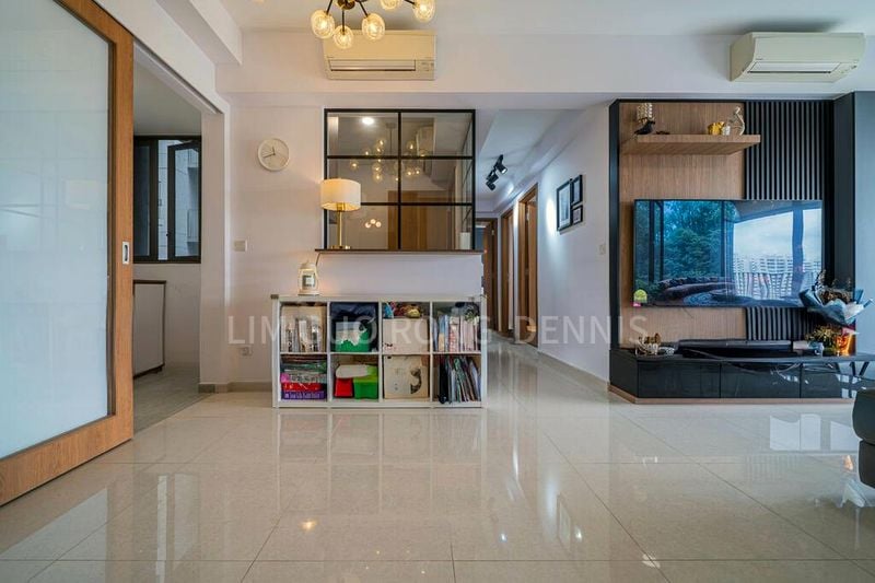 RIVERCOVE RESIDENCES 12