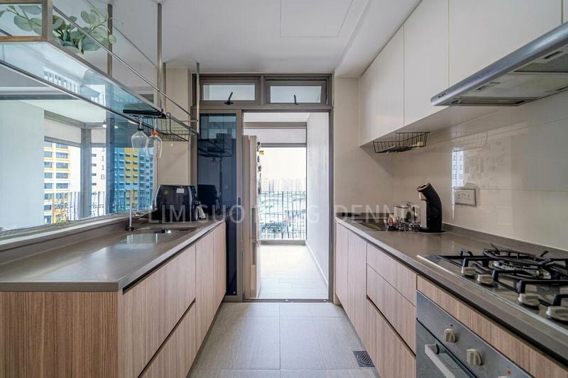 RIVERCOVE RESIDENCES 13